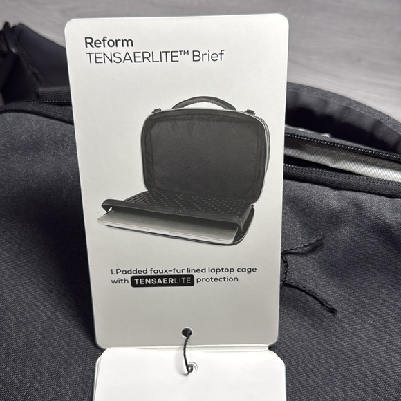 Incase 13” laptop bag - Picture 6 of 7